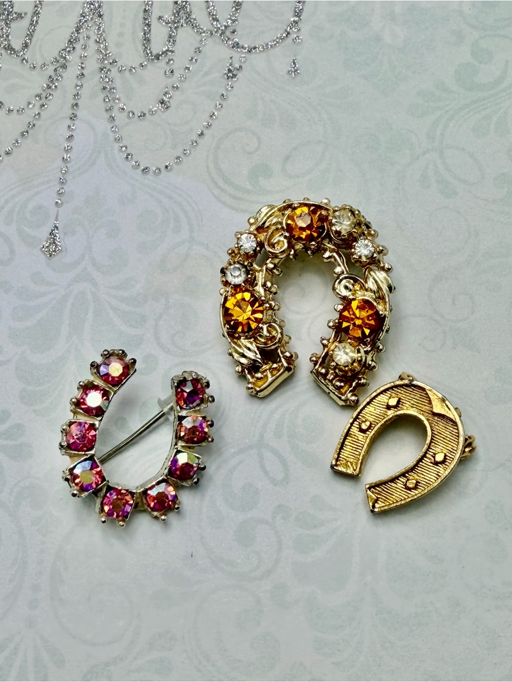 Vintage  Horseshoe Brooches lot #cz705
